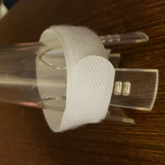 Yunlights Gold Star Rotating Projection Effect Christmas Tree Topper - Picture 7 of 8